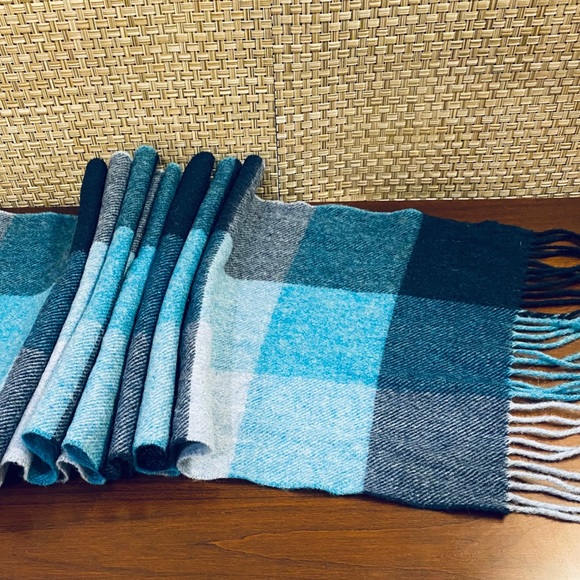L.L. Bean Other - VTG Lambswool LL Bean Irish Blue Plaid Scarf